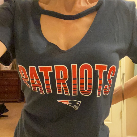 NFL Tops - NFL New England Patriots women’s shirt with glitter and choker neckline SZ S NWT